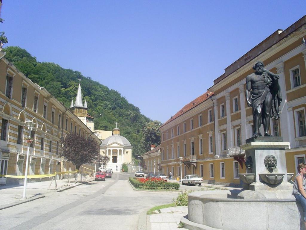 Hotel Domogled Băile Herculane Eksteriør bilde
